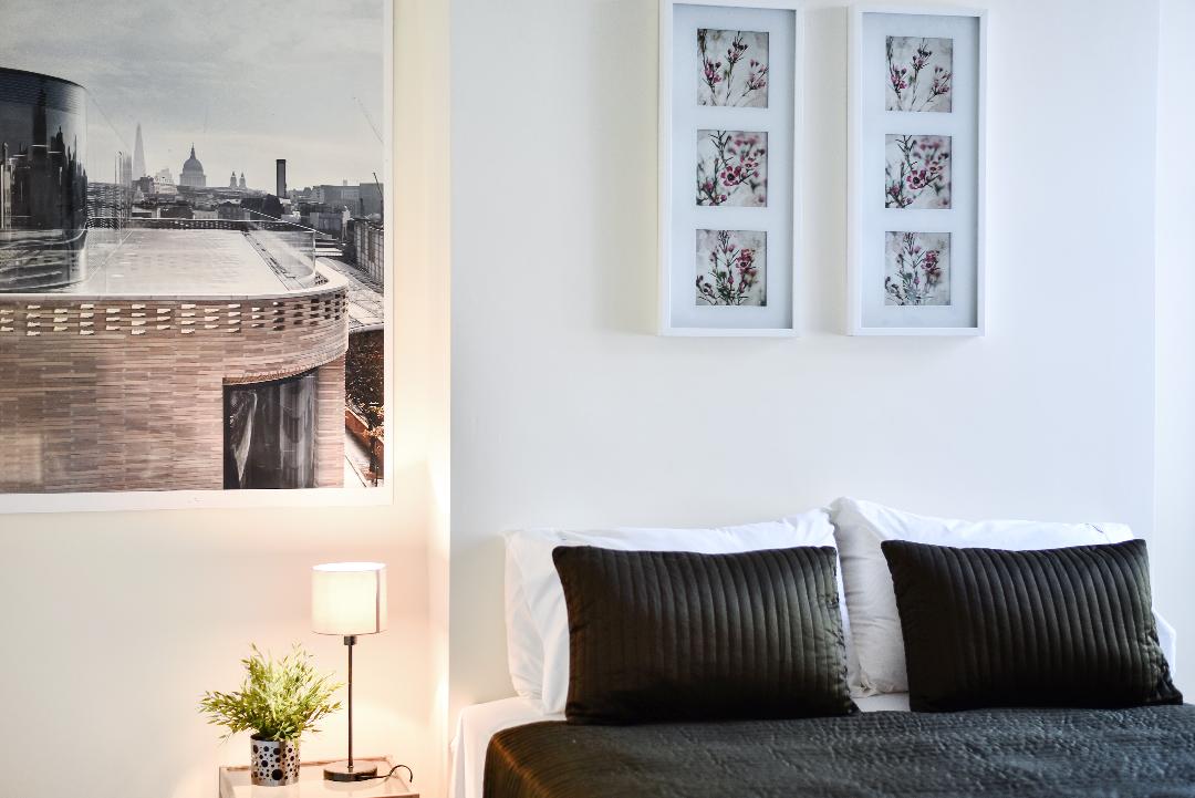 ViewPhotosUK's tweet photo. 東京, #Tokyo apartment in #Clapham 😉, 💚subtle interior #design! 
#London #property #kitchen #stylist #art #House #photography #dom #homebook https://t.co/hgskqZfsCg
