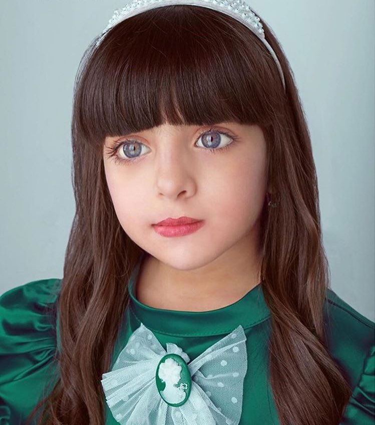 قالوا .. علامك كل م حل .. طاريه 
تنسى البشر حولك وتذكري خياله 

قلت انشدوا القلب ليا غاب غاليه 
قلبن تعب من الشوق ياويل حاله🙈💜