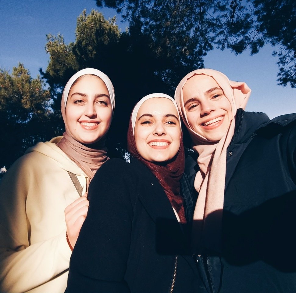 AlumniClubPSUT's tweet photo. مقال عن بحث لأحد مشاريع التخرج حول التسويق العصبي في جريدة الرأي لمجموعة من خريجات جامعة الأميرة سمية للتكنولوجيا تخصص التسويق الإلكتروني والتواصل الاجتماعي من كلية الملك طلال للأعمال والتكنولوجيا وهنّ الزميلات : ( لينة أبوغوش ، ملاك أبو غزالة و نادية السوقي).
#PSUTAlumni #PSUT https://t.co/lYfy3JzxOE