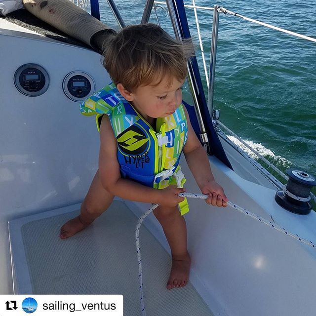 #Repost @sailing_ventus with @get_repost
・・・
Baby T trimming sheets like a pro. #sv_ventus #sailinglife #sailingfamily #BabyT #sailingkids #pnw #sailing #nofilter #ericsonyachts ift.tt/2tZzn48