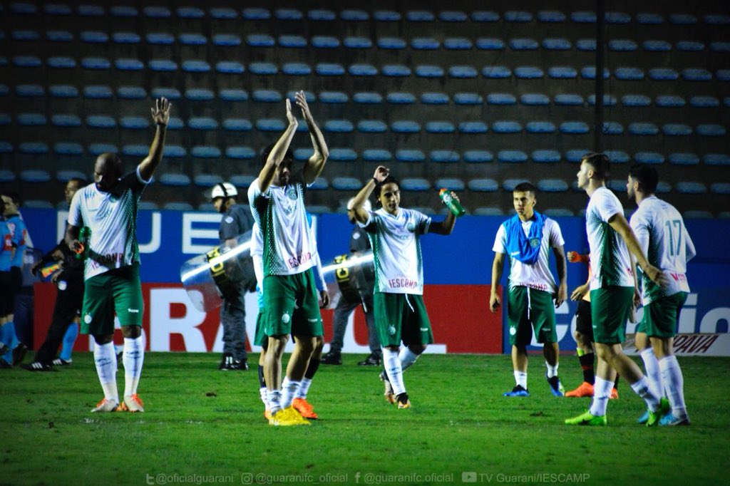 blog_mec's tweet photo. SÉRIE B

Em uma partida em que brilhou o goleiro estreante Oliveira, o @oficialguarani venceu o Oeste pelo placar de 1x0.

Pós-jogo do Bugre por @KaaMarcato 

https://t.co/P09yrovxeu

📸 Letícia Martins/Guarani Press https://t.co/ipDLYFXJgF