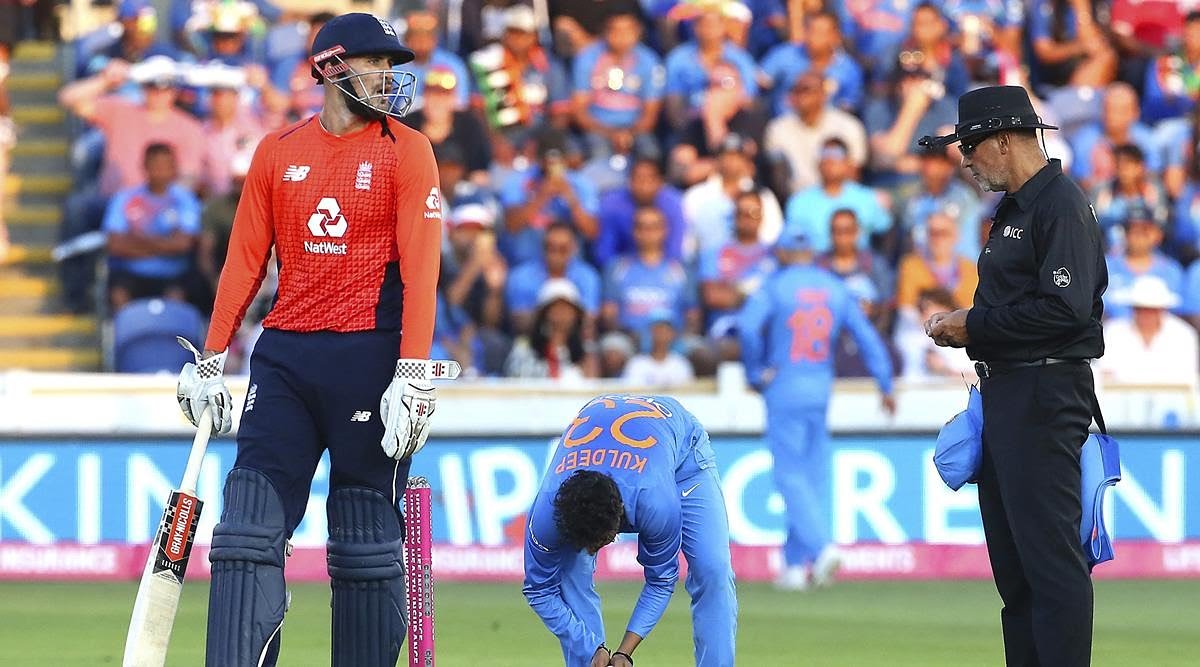 TheSportsMinTSM's tweet photo. India vs England 2018: Alex Halesโ fifty spurs England to victory in second T20I, series level at 1-1
#thesportminute #tsmindia #5time #t20icricket #indiavsengland #alexhales #viratkohli #msdhoni #sureshraina #socialmedia @msdhoni @AlexHales1 @ICCLive @DHONIism @imVkohli https://t.co/odYM52svx6