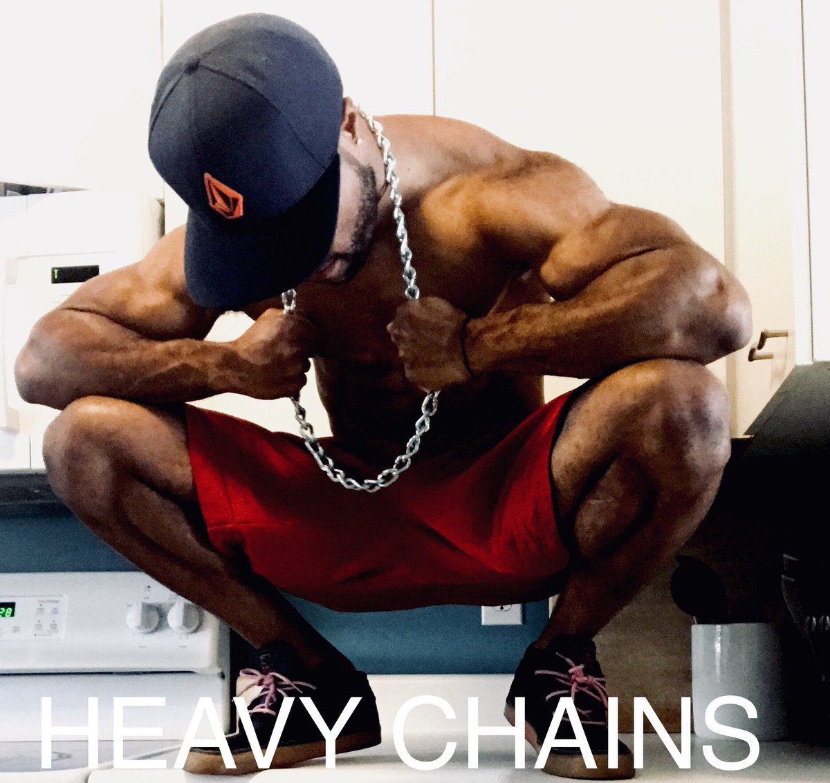 TrndSetterMike's tweet image. #HEAVYCHAINS #soundcloud 
We all have obstacles that we need to overcome in order to fulfil our dreams! Be the one who fought through the storm  ⛈  and made it into the sunlight ☀️ #stayblessed