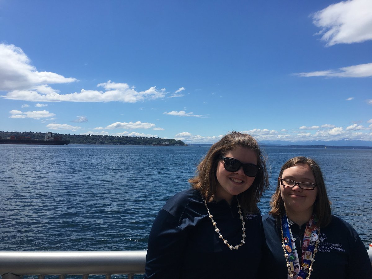 SOARKaceyBailey's tweet photo. Great final day getting to be a tourist!! #gumwall #RiseWithus #YLE2018 #2018usagames #befearlessbekind #teamAR https://t.co/o7FDzA4cFT