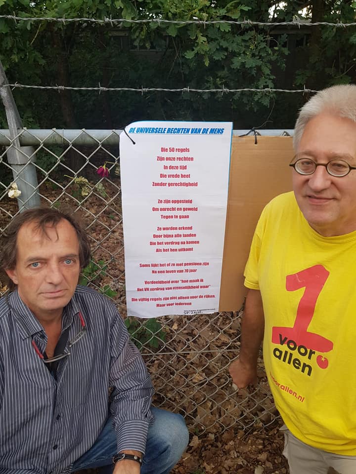 Jantje_Paasman's tweet photo. Stop uitzetting  #familieandropov   Wake Kamp Zeist https://t.co/pOolrABDdG https://t.co/Hoc99ocP6F