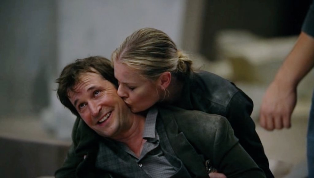 sanzochan's tweet photo. You mean it's #InternationalKissingDay during Week 1 of @libshipathon? Well, that's just fate, innit? #Evlynn #TheLibrarians https://t.co/uqMh8BflOf