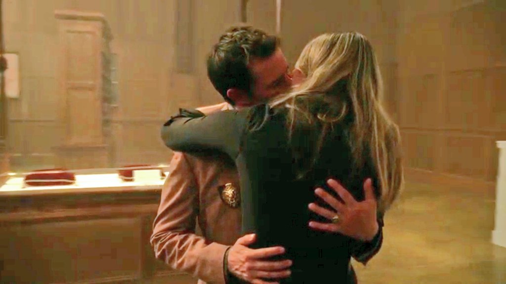 sanzochan's tweet photo. You mean it's #InternationalKissingDay during Week 1 of @libshipathon? Well, that's just fate, innit? #Evlynn #TheLibrarians https://t.co/uqMh8BflOf