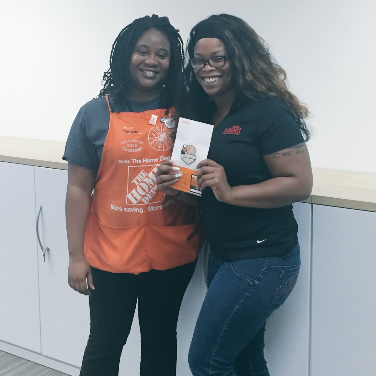 Tanisha M tweet media