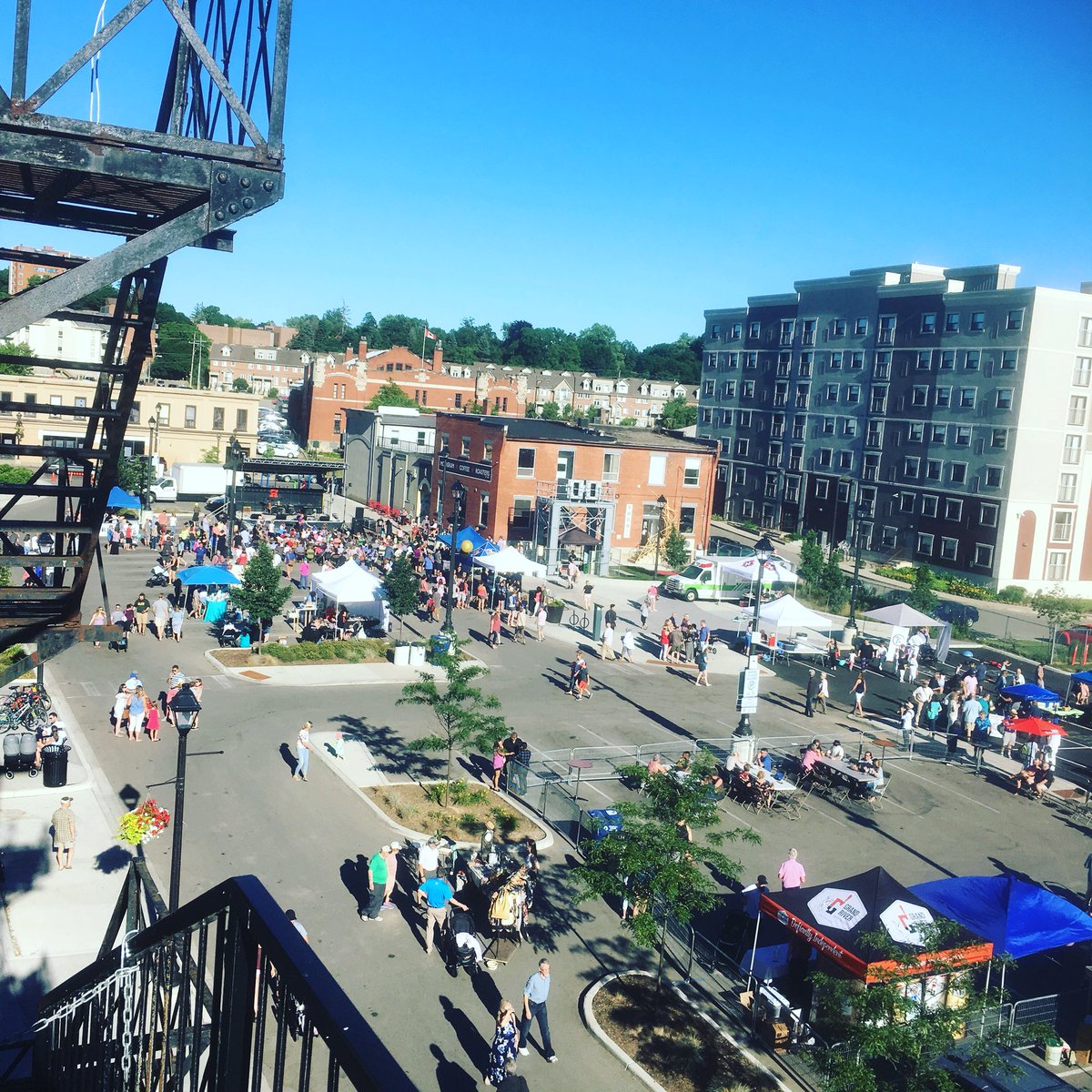 You can feel the momentum building as people are pouring into the Water St. parking lot for the biggest <a href="/GaltLove/">#GaltLove</a>  ever! @GaltOnTheGrand <a href="/cityofcambridge/">Shitty of Cambridge</a> @IdeaXchng