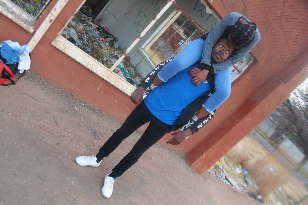 LifeSnob's tweet photo. Snob Life is spreading fast ...
We started SL in Ladybrand..now it's in FxB .....Lesotho and other places near us we are coming for yuu first ...So plz
Retweet ..
AND ORDER ASAP. #Streetswag #Trixi_tee #Fila #Vans https://t.co/Xr4Lkwl4tm
