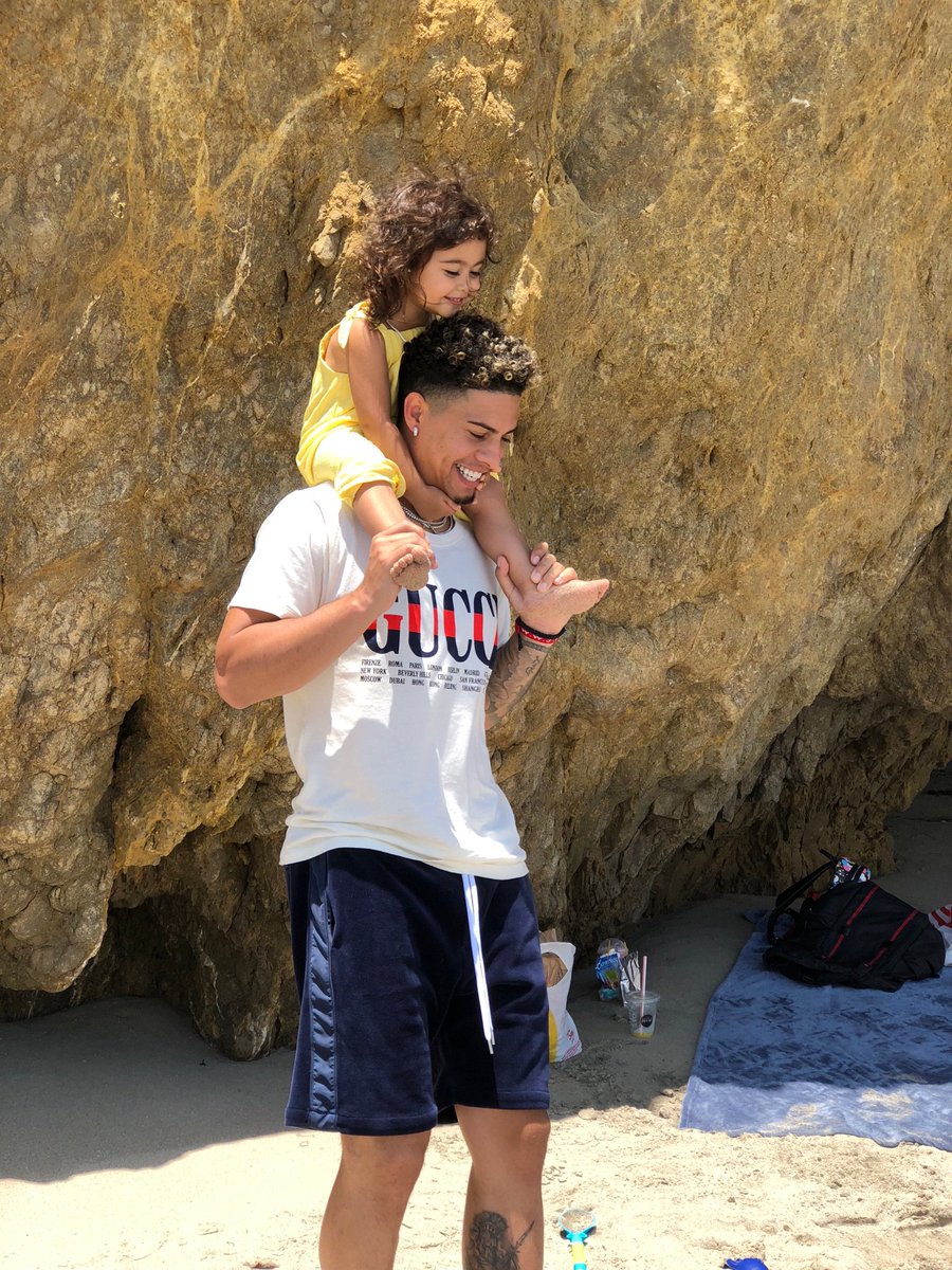 AustinMcbroom tweet picture