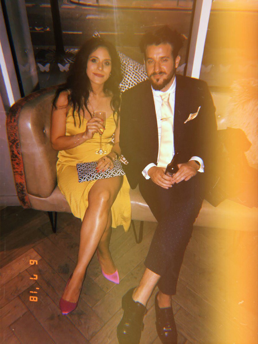 OhDaveO's tweet photo. Oozing Class
#style #colourCoordinating #Suit #Dress #Fuego #dressedToImpress https://t.co/cWCZhP8S0J