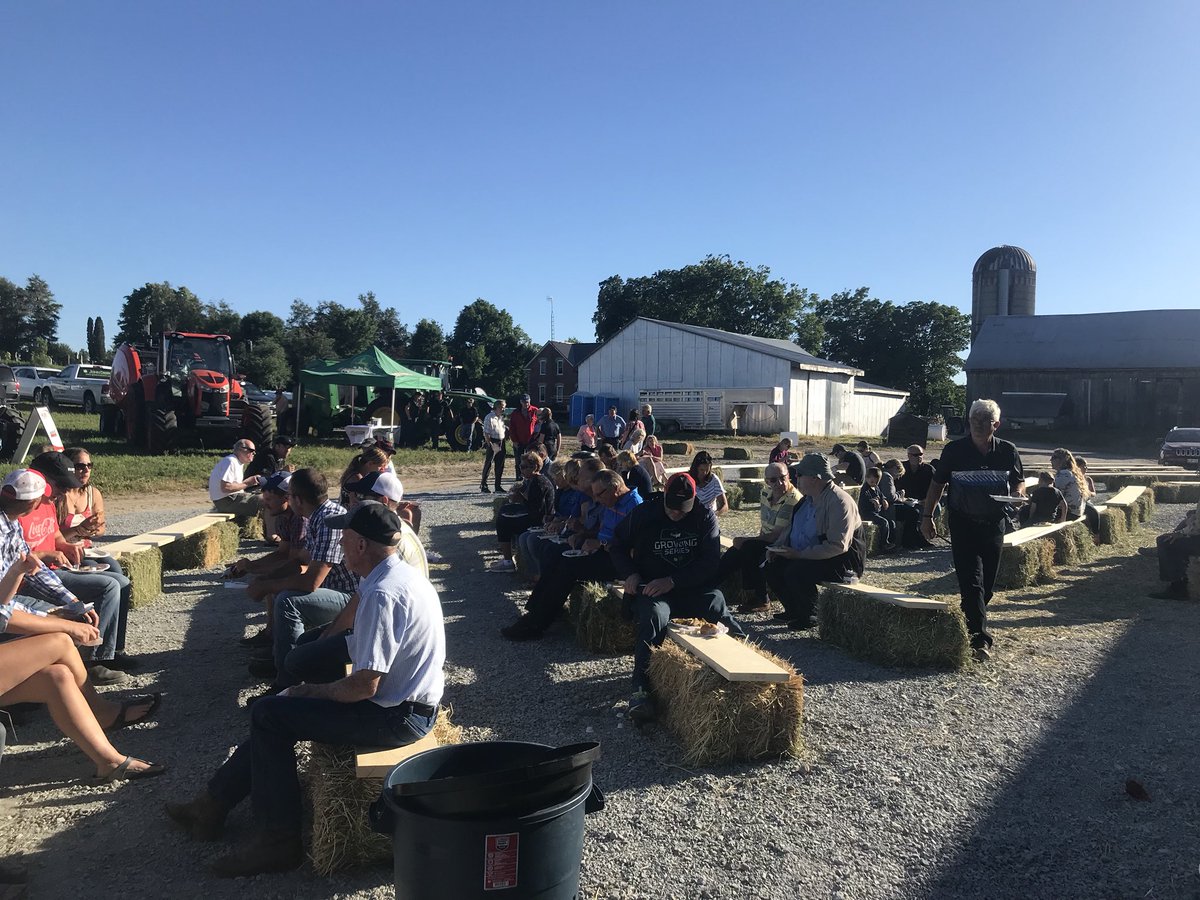 LaurieScottPC's tweet photo. #ontholstein Twilight meeting at Shier’s Elmheights farm in Wilfrid. Thanks to Reg, Jane, Kevin, Amanda & Lisa for hosting! Beautiful farm and new barn. #thankafarmer https://t.co/3NbaqccEUP