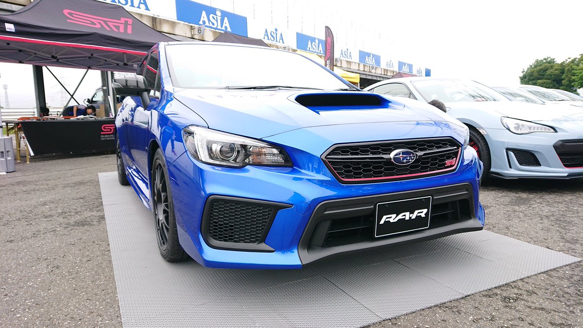 てっしぃ Subaruファン 声援は力だ Stiサーキットドライブに参加しに来ました 何と 本邦初公開のwrx Sti Ra Rが展示されてました と言っても Sti執行役員の森さんに聞いたらまだコンセプトモデルだそうです Subaru Sti Wrx Rar