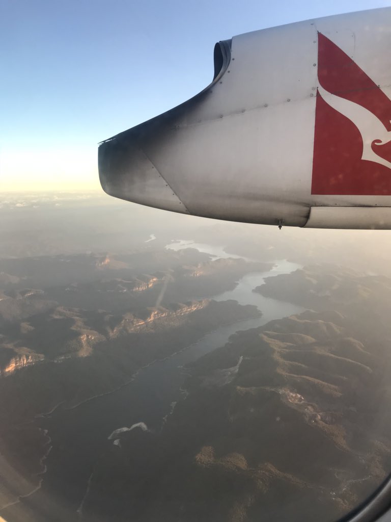 jorden_mills's tweet image. Catchya east coast and back to WA I go! Keen to get back and see some good crops 🌱 Great sunrise flying in to Sydney this morning 😍🌞✈️ #homebound #mureskontour #lovewa #qantas