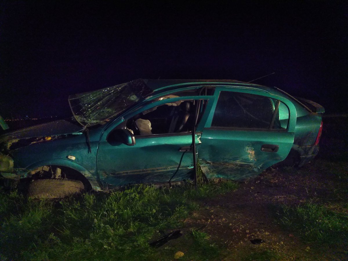 MVC. Old Paarl Road, Kraaifontein. 2 pts with moderate injuries. <a href="/1SecondLater/">1Second</a> <a href="/ER24EMS/">ER24 EMS (Pty) Ltd.</a> <a href="/SAPoliceService/">SA Police Service 🇿🇦</a> <a href="/WCHEMS/">Wojin Chems</a>