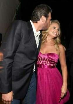 TheShelberts's tweet photo. That was fun to watch! ππ
@mirandalambert @blakeshelton
#thesheltons #shelbert #countrymusic #awardshow https://t.co/ds35FEWAzX