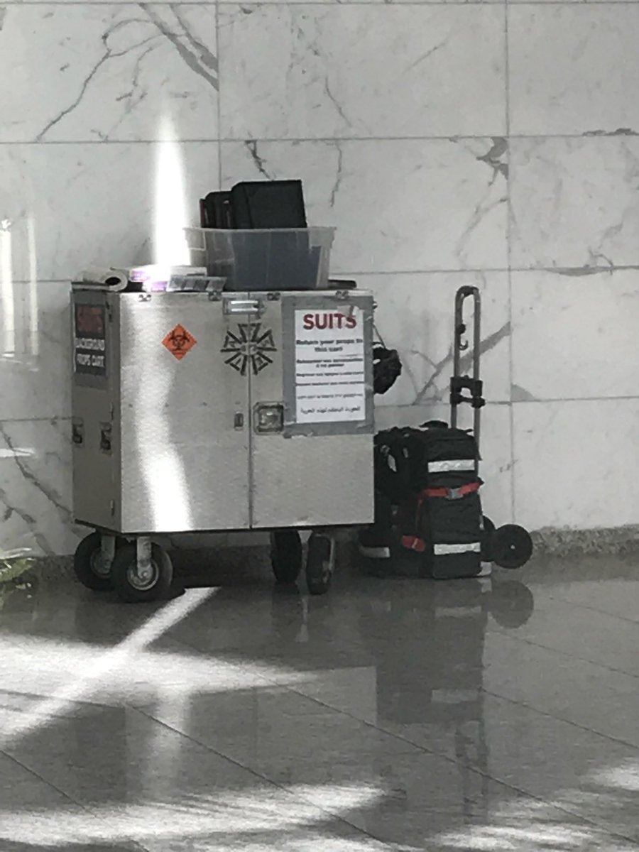 ranveerlochab's tweet photo. #suits filming right now at #bayadelaide @GabrielMacht shooting scenes in the lobby @WhatsFilming @WhatsFilmingON https://t.co/sDNLNQ8f6S