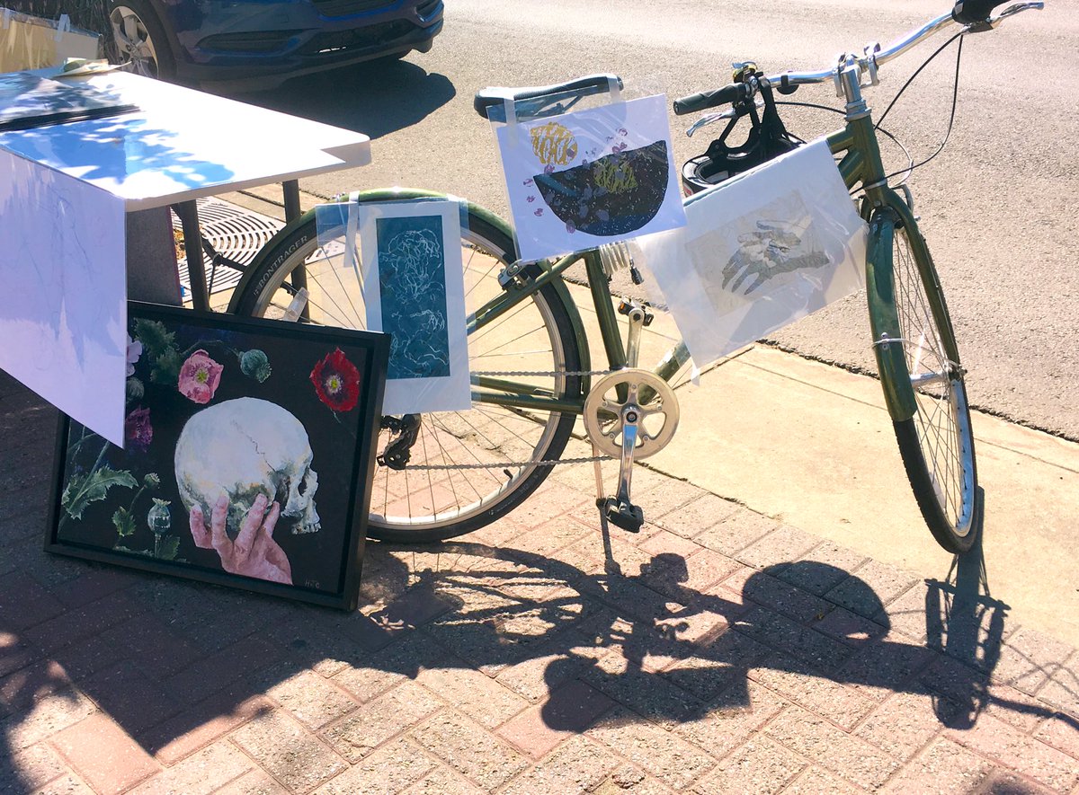 RyanDutka_'s tweet photo. Happy weekend, #yeg! We checked out the #artwalk on Whyte Avenue today. It runs until Sunday! https://t.co/IX0PN6h0CA