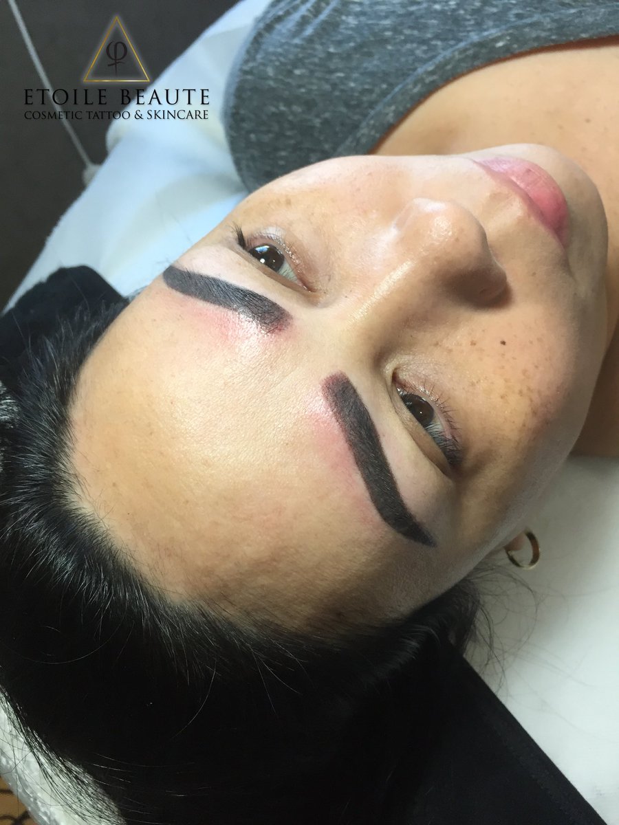 etoilebrows tweet picture