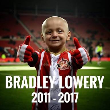 We need a 'There's Only One Bradley Lowery' chant at the @England match tonight.