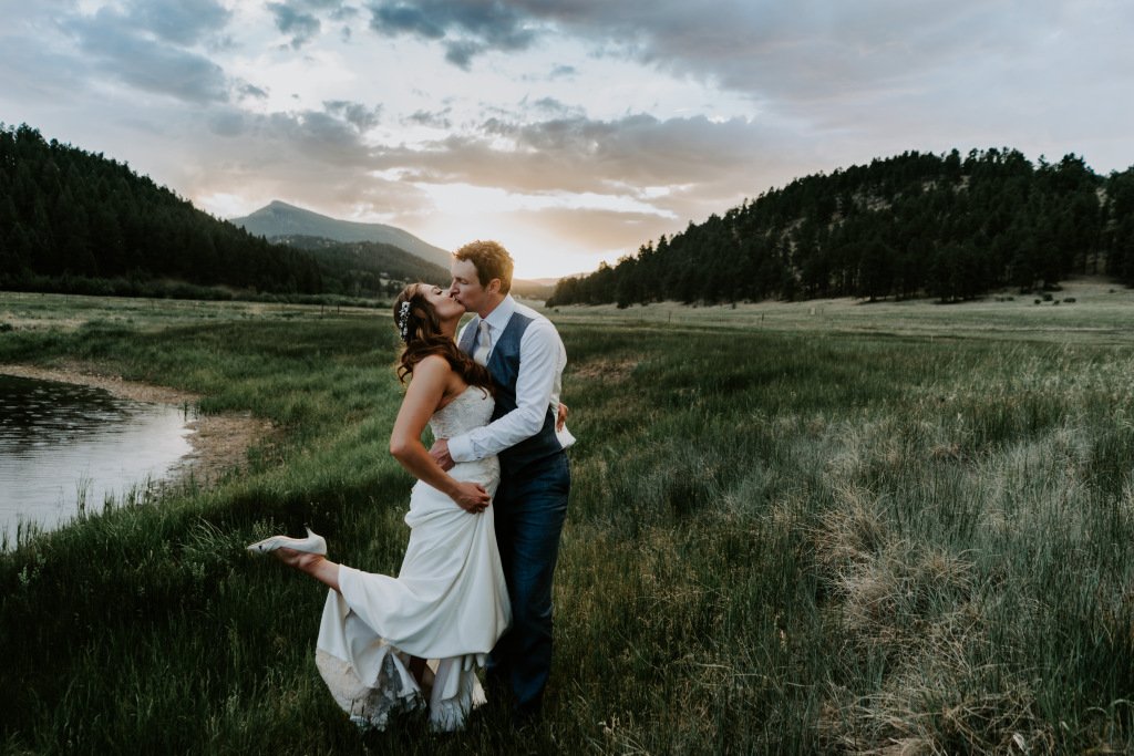 Run_Wild_WithMe's tweet image. Art and Katherine’s Deer Creek Valley Ranch Wedding megophoto.com/2018/07/07/art…
