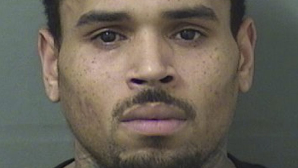 PioneerPress's tweet image. Singer Chris Brown arrested on Florida felony battery charge trib.al/YPbdts6