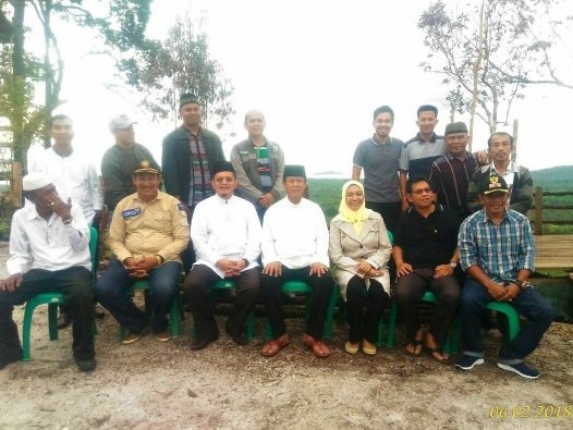 idir_f's tweet photo. Desa harus berinovasi dlm praktek pembangunan &amp; pemberdayaan agar menjadi Desa Maju, Mandiri &amp; Sejahtera.

#PIDmandirikanDesa
#TPPIKepri

@jokowi
@ekosandjojo
@anwsanusi
@taufikmadjid71
@fachrilabalado https://t.co/Vmxva8qw14