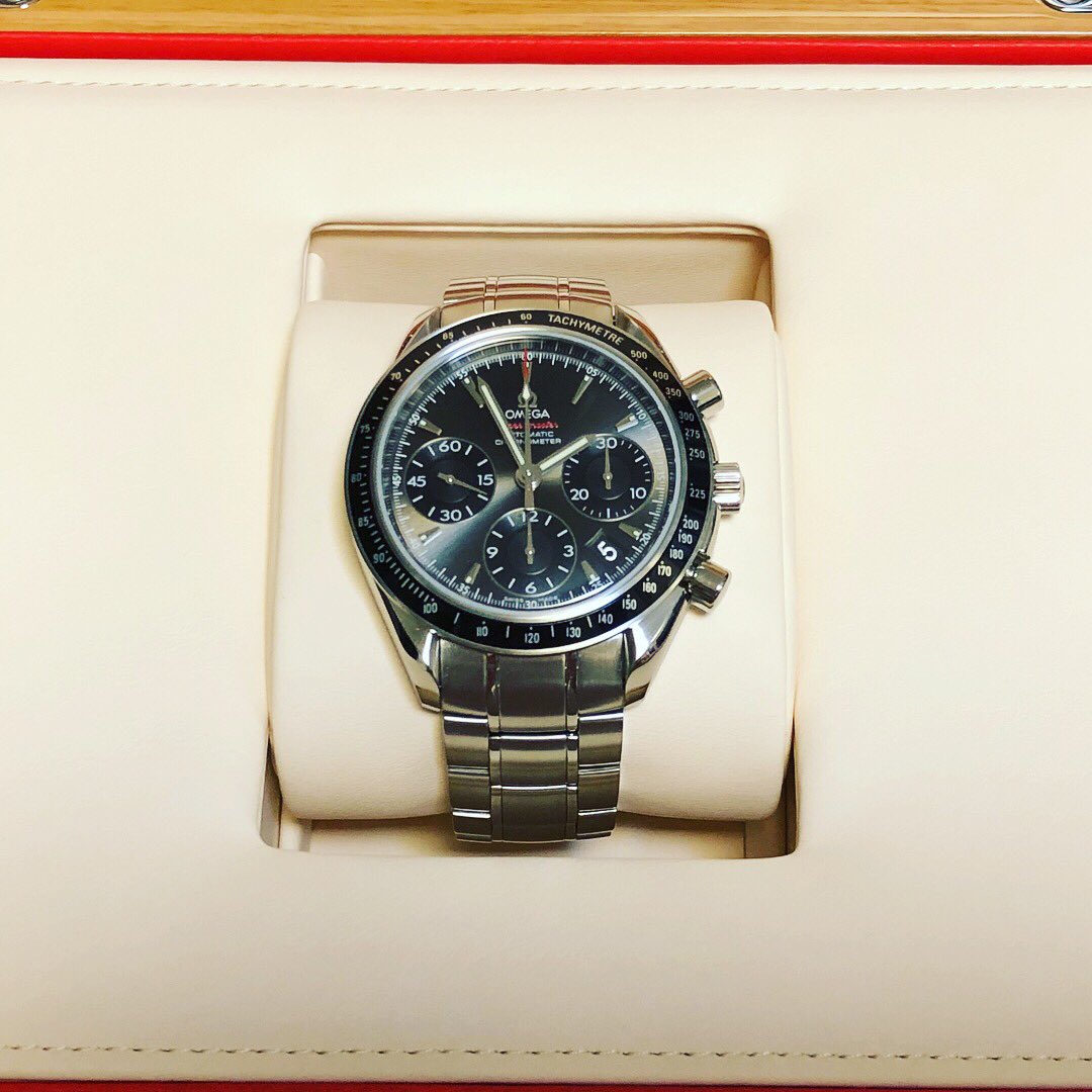 Nigo 自動巻きの時計欲しいなあ と悩み抜いた結果w 中途半端な物を買うよりいいだろう いやあ かっこいい よ 買ってよかったomega 何よりオメガの歩んできた歴史が深みがあって素晴らしい 初めて月に降り立った腕時計とかかっこよすぎるよ