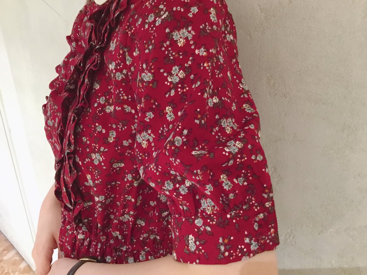 F I N T名古屋パルコ店 New クレリック衿プチフラワー柄ワンピース 7 800 Tax Red Navy 春に大人気だったワンピースが 色を変えて戻ってきました 今回も大人気の予感です フィント 名古屋パルコ ワンピース 新作 T Co Bk429u9w6j