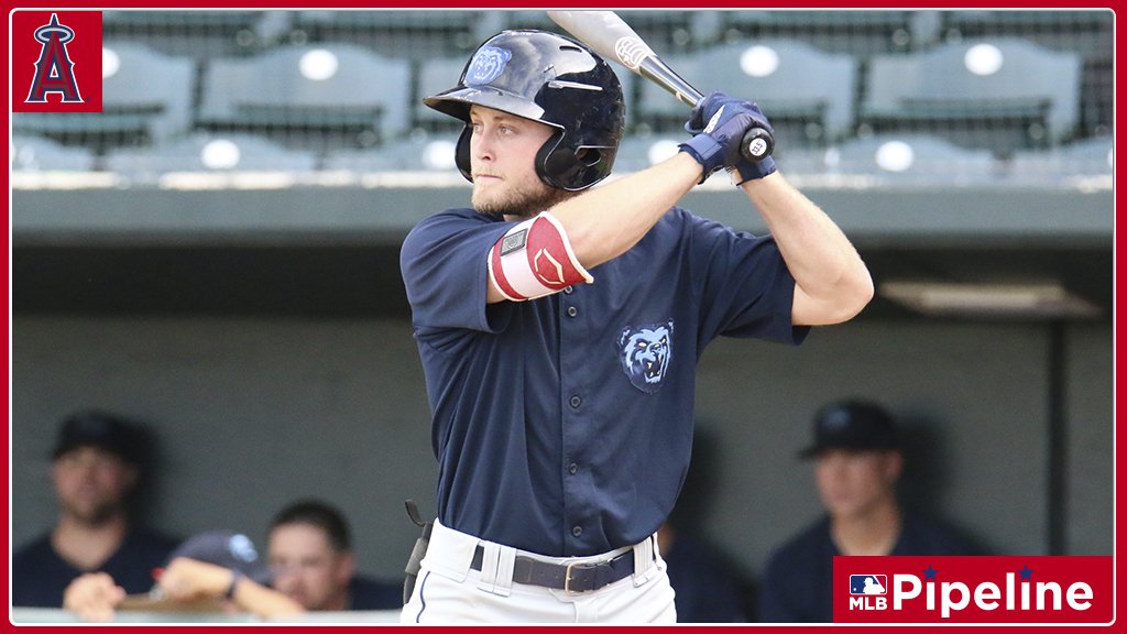MLBPipeline's tweet photo. 🚨 1st career two-homer game for Brennon Lund 🚨
The 23-year-old is having a monster night for @Mobile_BayBears and is 3-for-4 with two homers and five RBIs through seven innings. Lund is the #Angels No. 18 prospect: https://t.co/ysW3AyIqrd https://t.co/QtsfhR09Ch