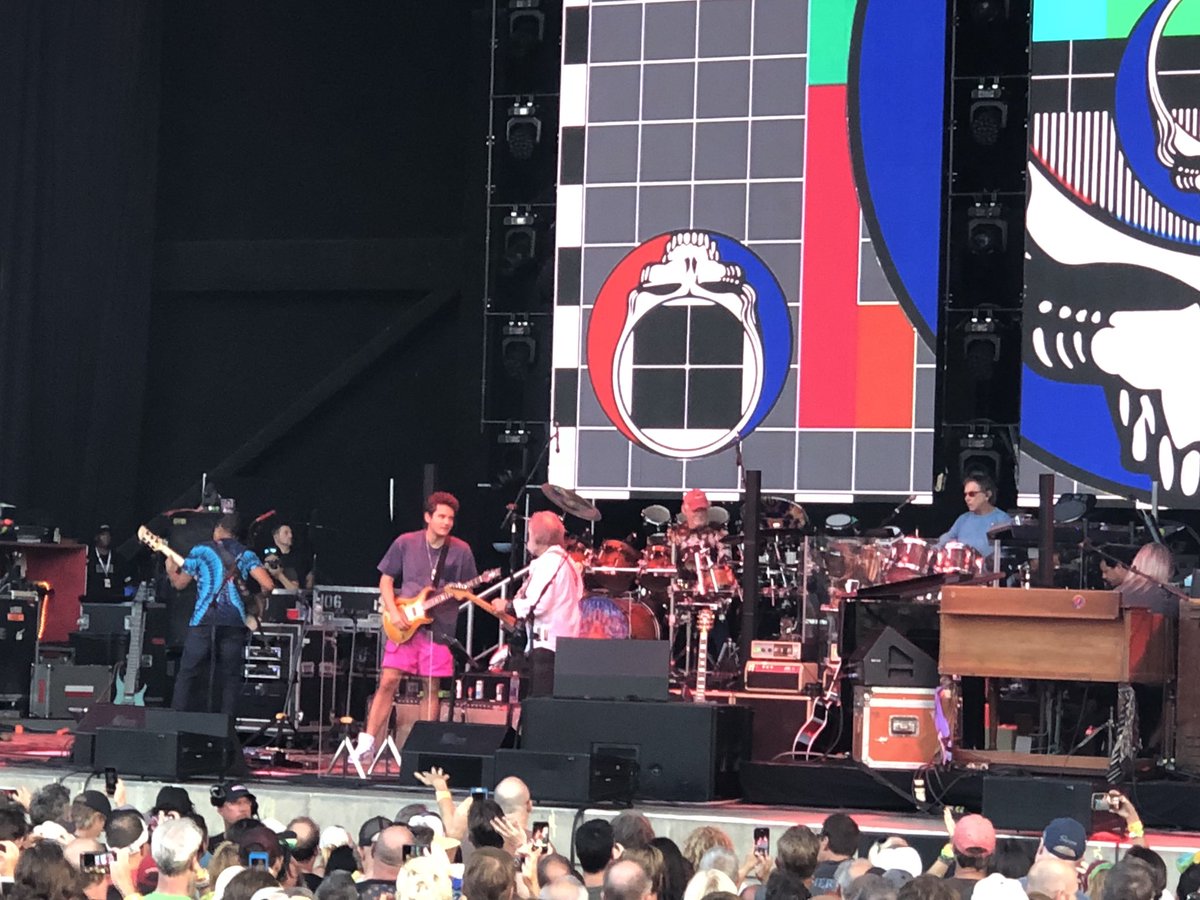 onegratefulhead's tweet image. The tour rolls on #ChulaVista @deadandcompany #hellinabucket