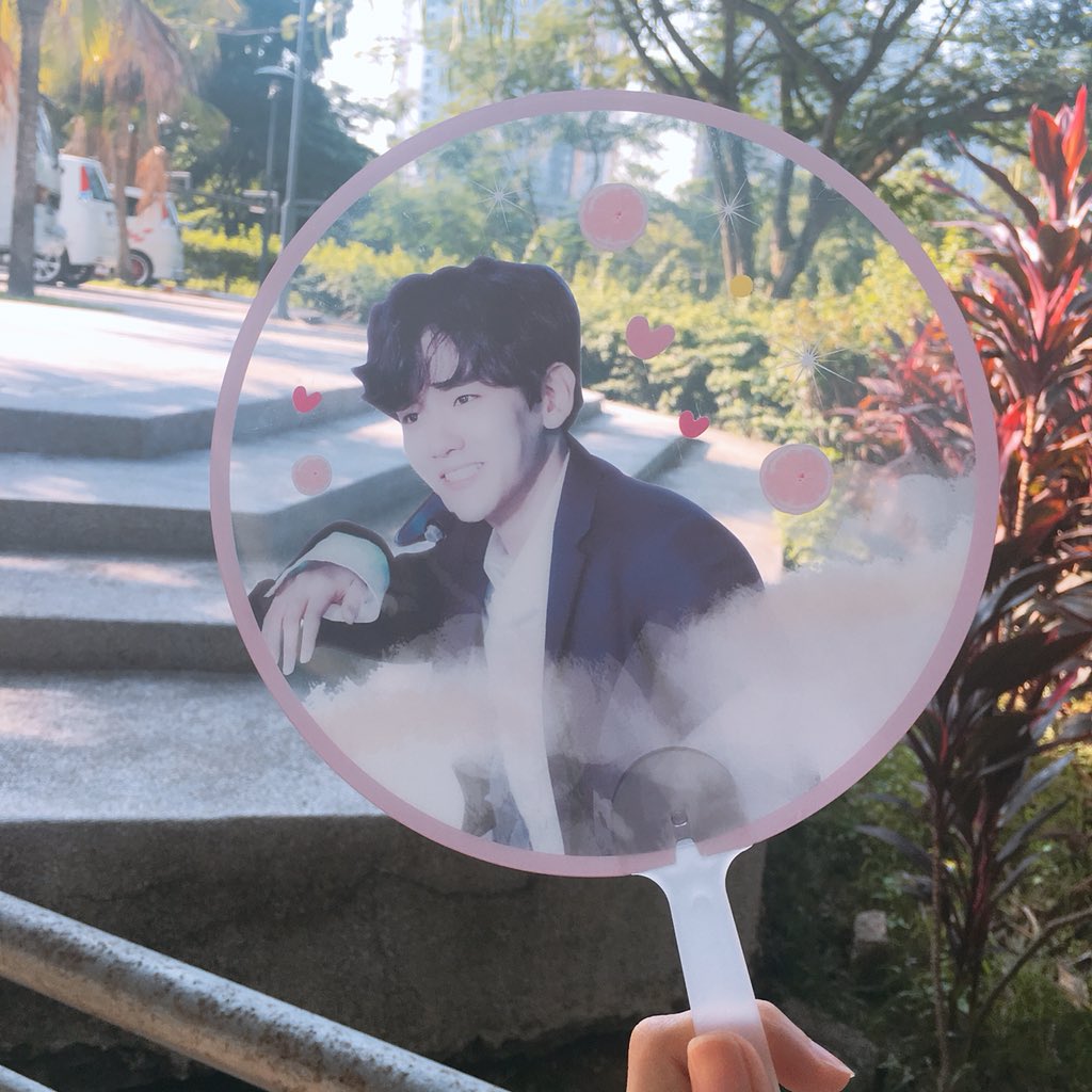 CandyBaek9256's tweet photo. we are here！🌸

#TheElyxionInKL #BAEKHYUN #ElyXiOninMalaysia https://t.co/gQ7bDK7ZGA