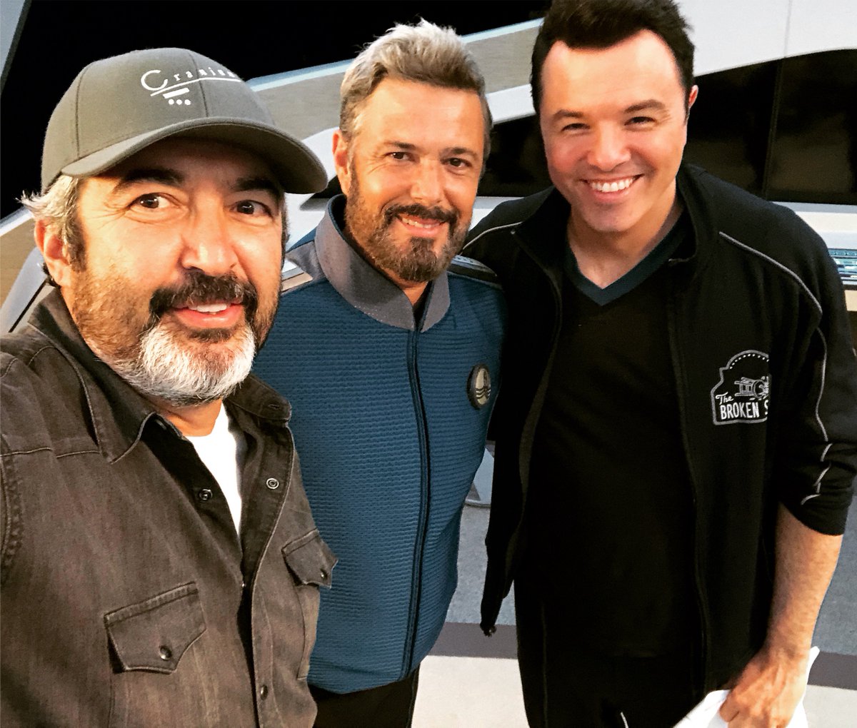 Thx to <a href="/SethMacFarlane/">Seth MacFarlane</a> <a href="/joncassar/">Jon Cassar</a> and the cast n crew of <a href="/TheOrville/">The Orville</a> for the hospitality. Had a great time. Watch season 2 on <a href="/FOXTV/">FOX</a>