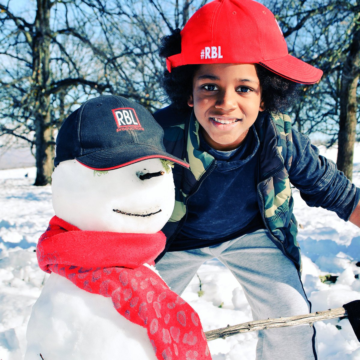 ConnorRbl's tweet photo. Snow fun! Connor loved every secons! #snow @ceres #Ramaine #ConnorsMom #MarlizeStanderPics https://t.co/7cmwomoUdD