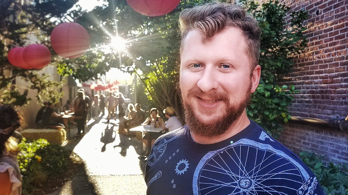 Fun at <a href="/thehaulgp/">The Haul</a> Alleyway Activation pop up event. Who doesn't love eating brisket in an alley? #MoveToOregon #REMAX