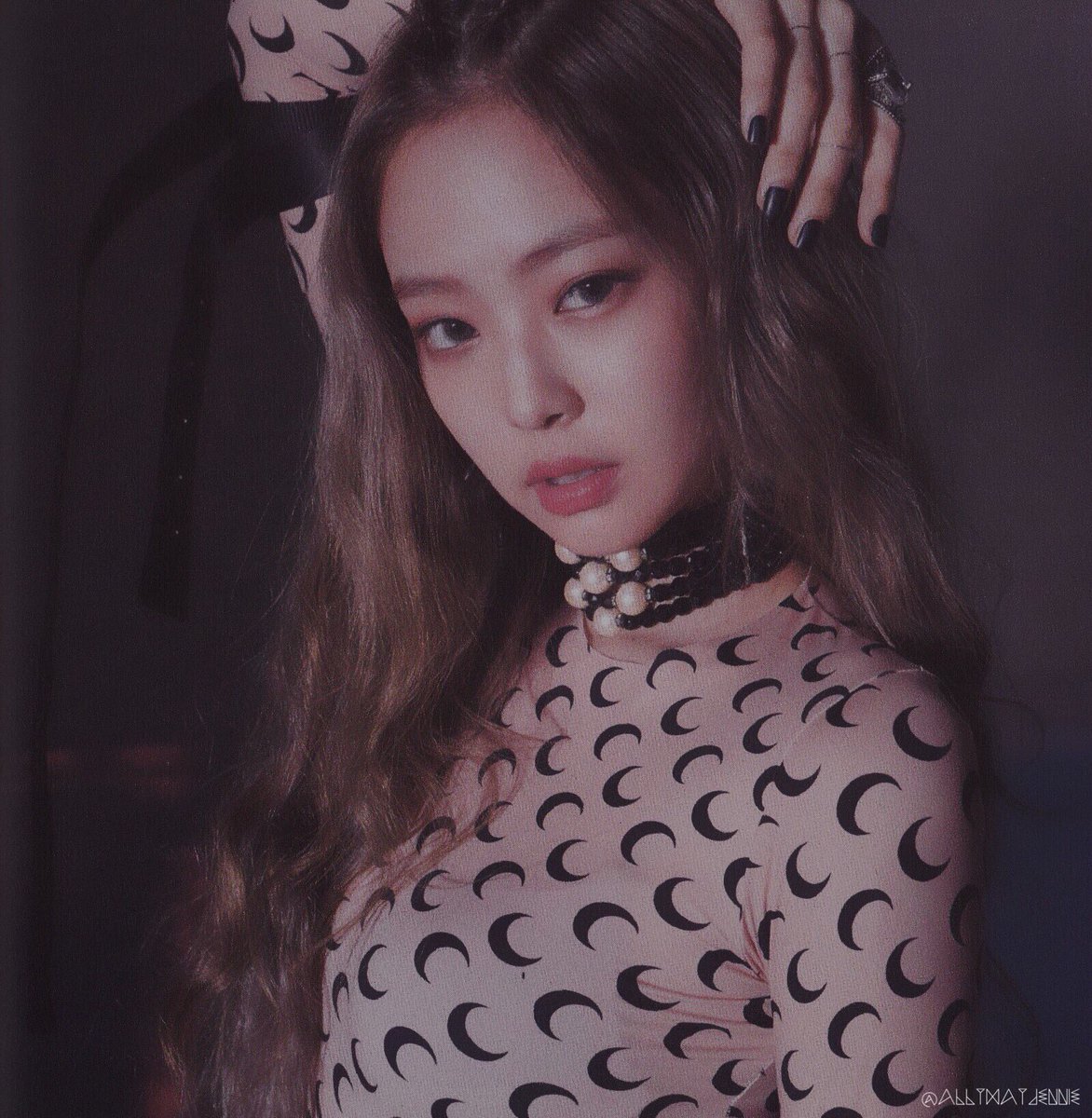 allthatjennie's tweet photo. JENNIE ‘SQUARE UP’ photo✔️*scan
.
.
#jennie #blackpink #album #yg #jenniekim #kimjennie #ddududdudu #제니 #김제니 #블랙핑크 #와이지 #앨범 https://t.co/S11QZUh0vu