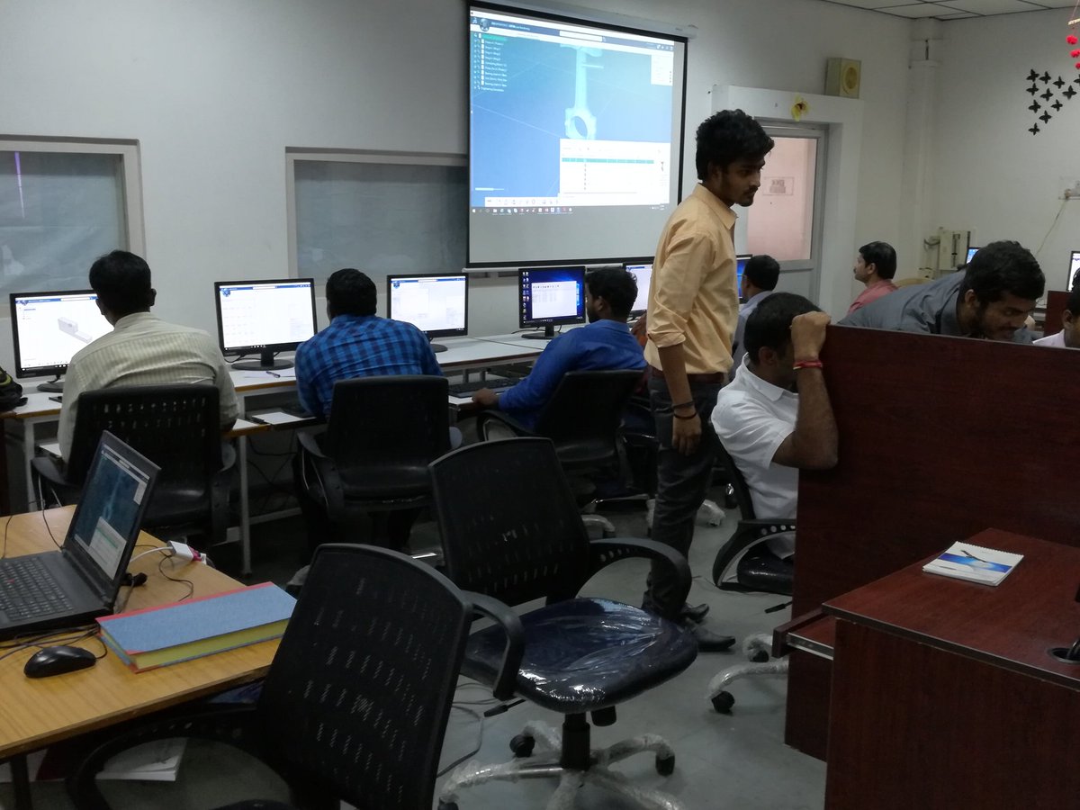 Dineshtej_23's tweet photo. #Facultydevelopemt  program by #dassaultsystemes on #3DEXPERIENCE at #lakkireddybalireddy with help of #apssdc. https://t.co/y7U7JtRfCR