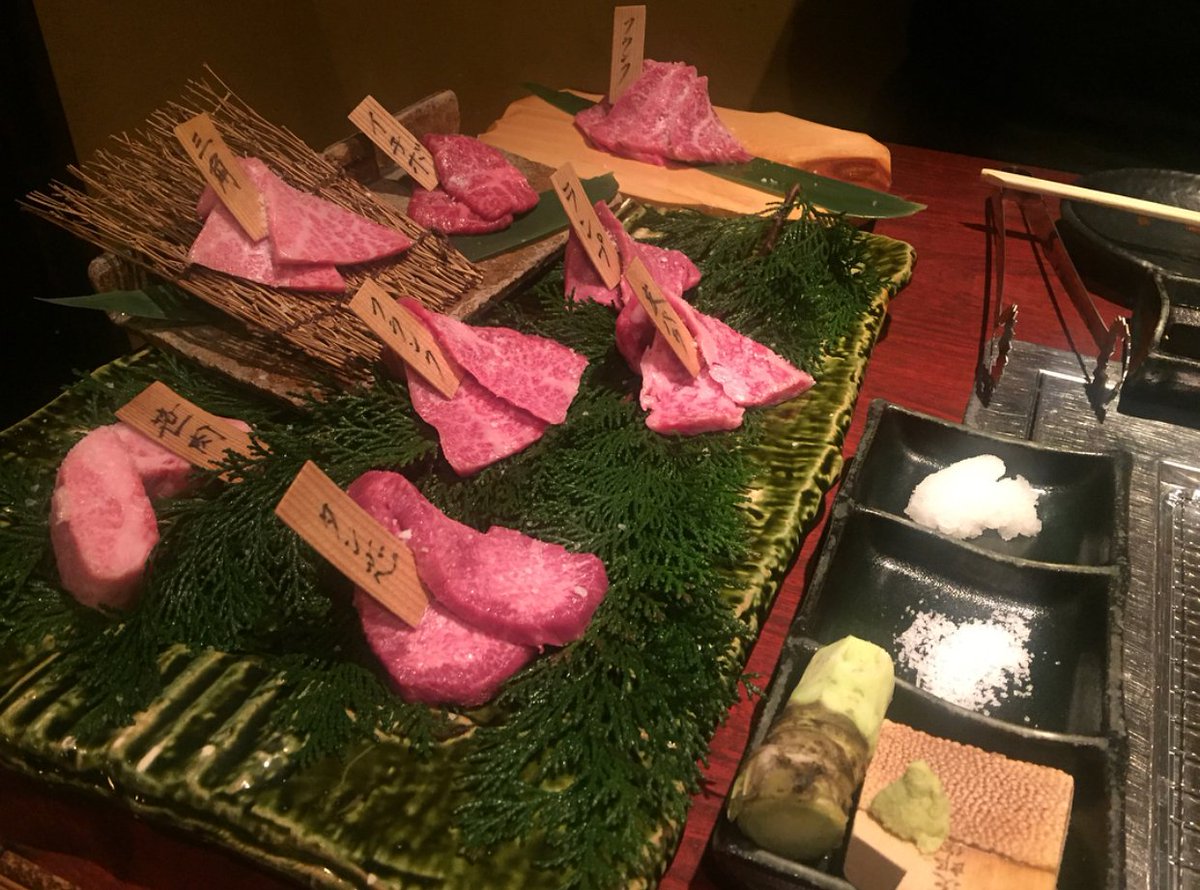 kt0000y's tweet photo. 六本木で焼肉をお腹いっぱい
食べて帰りにサングラス購入😎

ジミーチュウってあんまり
持ってなかったからこれを機に
ハマって色々と買いそう👏🏻👏🏻 https://t.co/EfyW5G44Qy