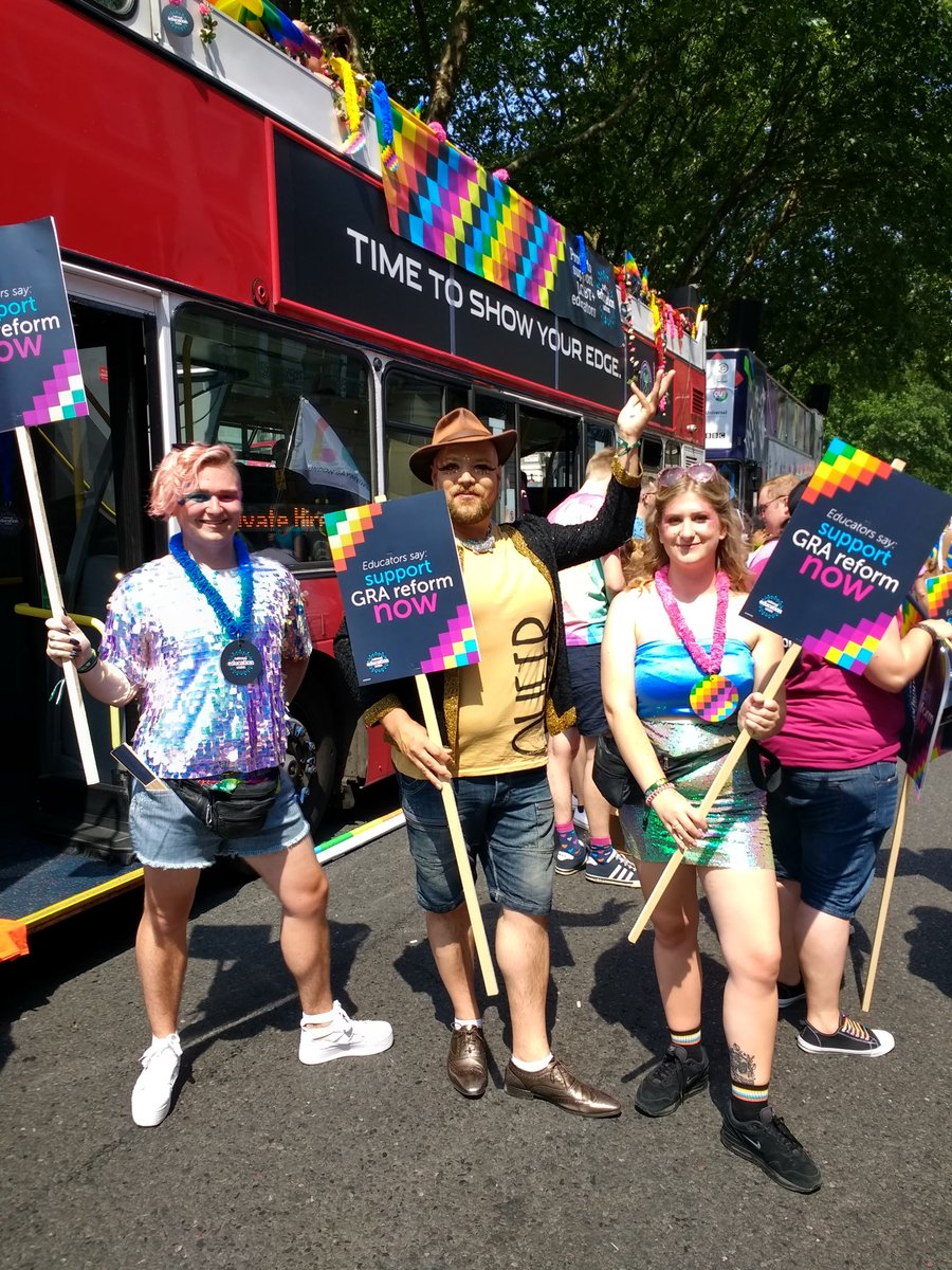 Members from <a href="/NEUnion/">National Education Union</a> at <a href="/PrideInLondon/">Pride in London</a> #Pride #PrideinLondon