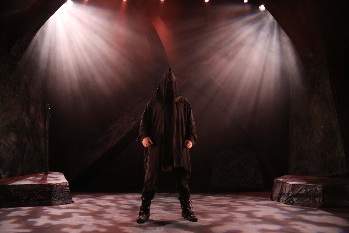 LanternPro's tweet photo. Only 3 performances of #ErinConnollyAndTheChildrenOfLir left in @EverymanCork. Book your tickets here https://t.co/1rVFLKimnJ…
Photos by Clare Keogh https://t.co/dSyezOzAE0