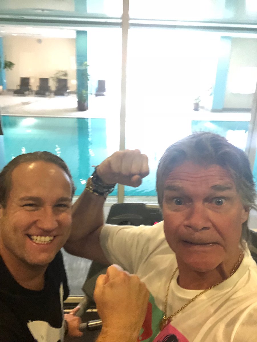 Glenn_Stromberg's tweet photo. GAMEDAY o vi är på löpbandet o inte i poolen för idag behövs Lungor, Hjärta o Hjärna. VAMOS #itaintcominghome ⚽️🇸🇪👊💪 https://t.co/4oMc4wE7Gj