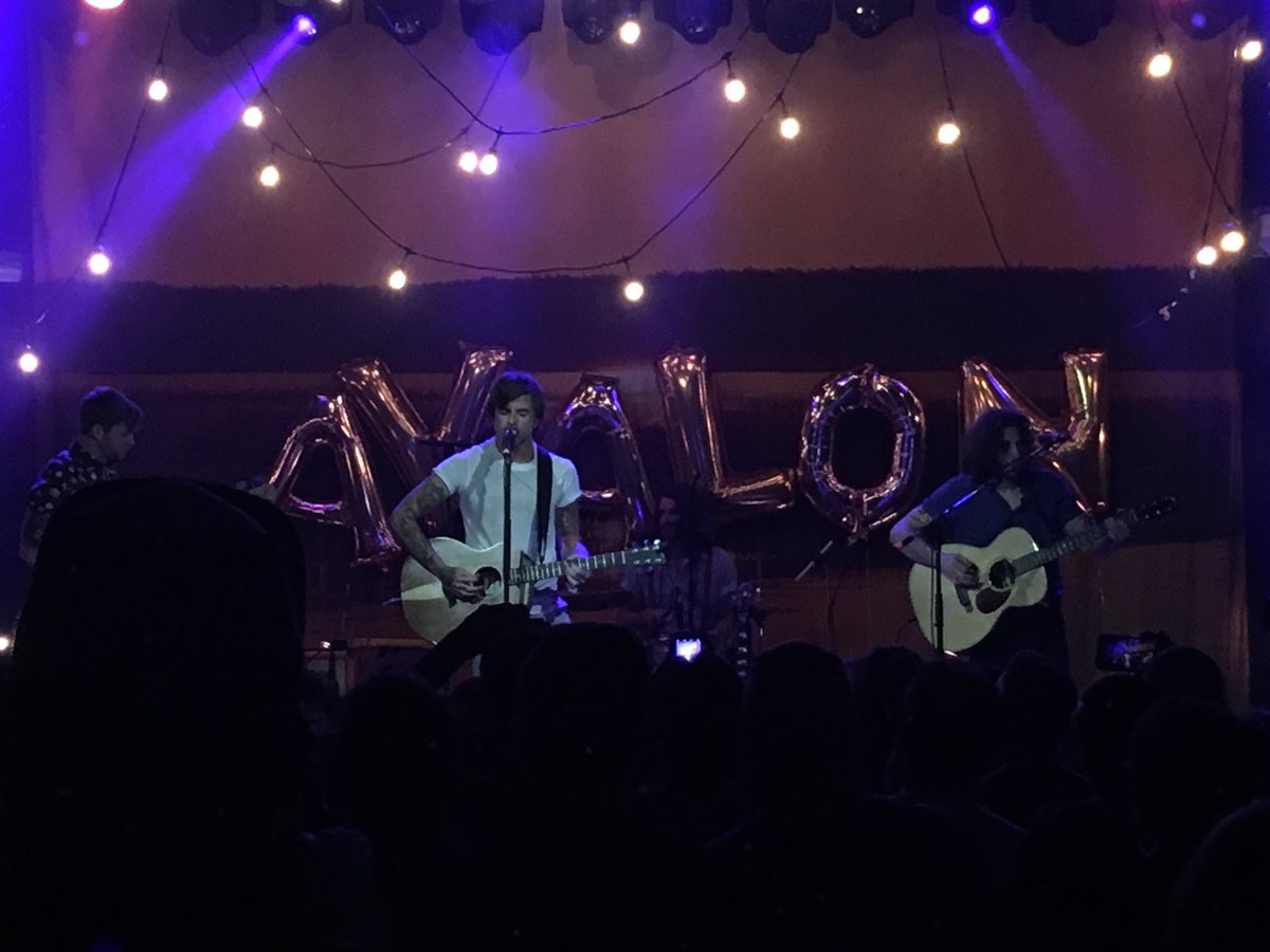 dattebaka's tweet image. Thanks for another absolute unit of a show in Canada! @AnthonyGreen