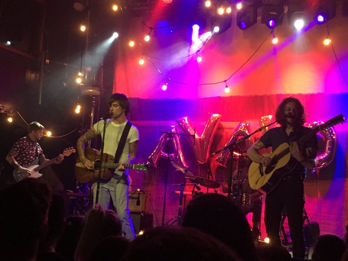 dattebaka's tweet image. Thanks for another absolute unit of a show in Canada! @AnthonyGreen