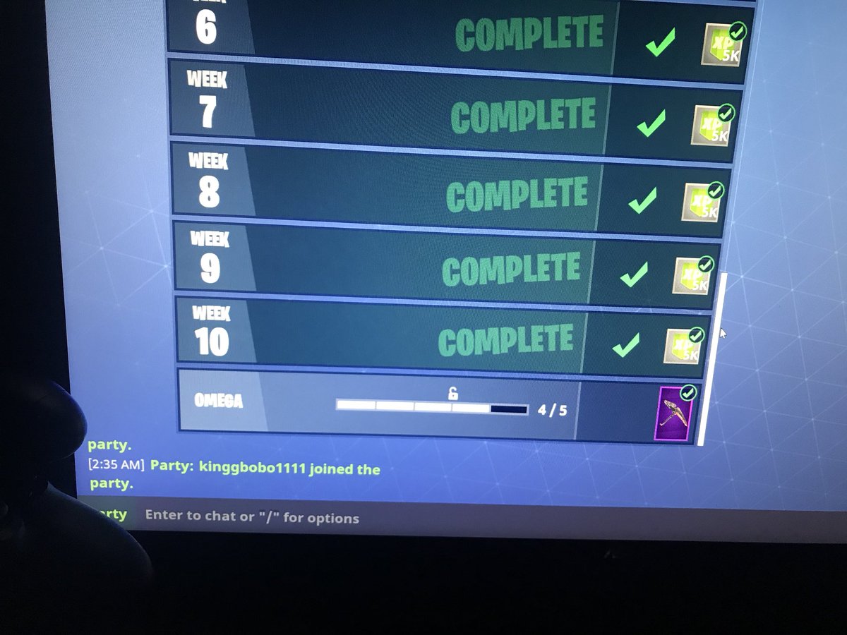RapaticPlays's tweet photo. @FortniteGame I don’t have all the backgrounds but I’ve done all the challenges ? https://t.co/JxON0ZCnme