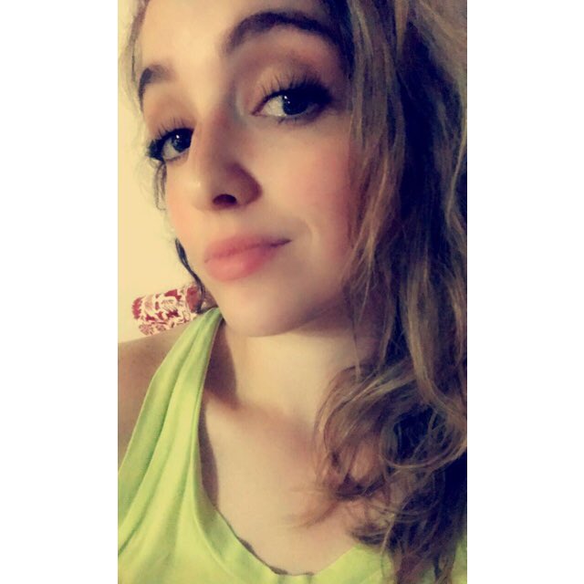 BaileeBoooo's tweet photo. #teamlesbian #TEAMsingle #singlelesbian #gaygirls #gaykids #queerpridetwitter #LGBTPROUD https://t.co/rPALOvmVNq