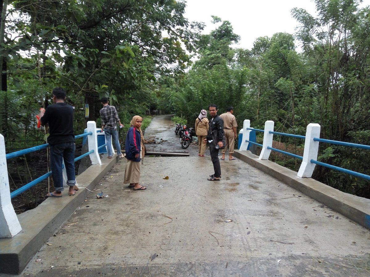 Chacank9's tweet photo. Sertifikasi kegiatan fisik tahap 1 20%
Desa Simbang.kecamatan Simbang Kabupaten Maros Sulawesi Selatan.
@jokowi 
@EkoSandjojo 
@mappisona_andi 
@rusfendy212 https://t.co/23gvytBTob