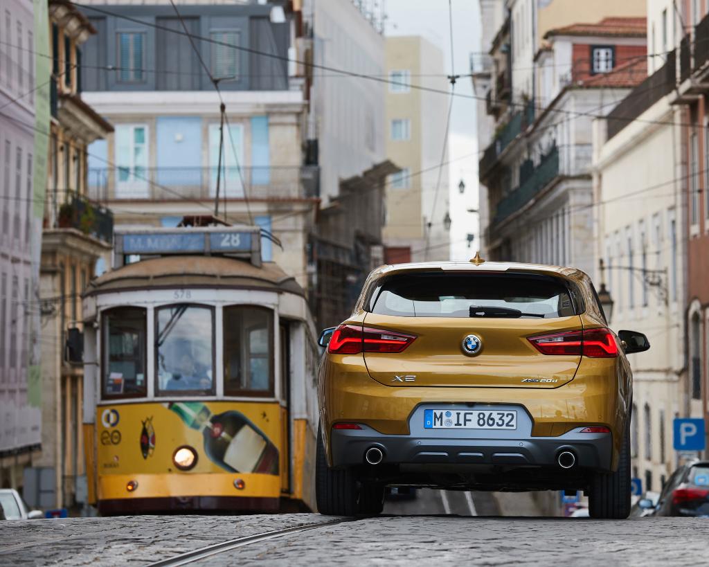 When extroverts meet. 
The #BMW #X2.