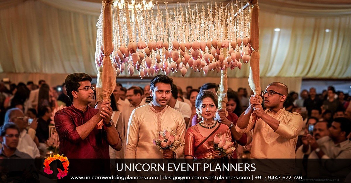 UnicornEvents's tweet photo. Perfect entry in grandeur; this day and to a lifetime of celebrations.
#UnicornWeddingPlanners #WeddingDecorations #WeddingPlanners https://t.co/HtG18novUw