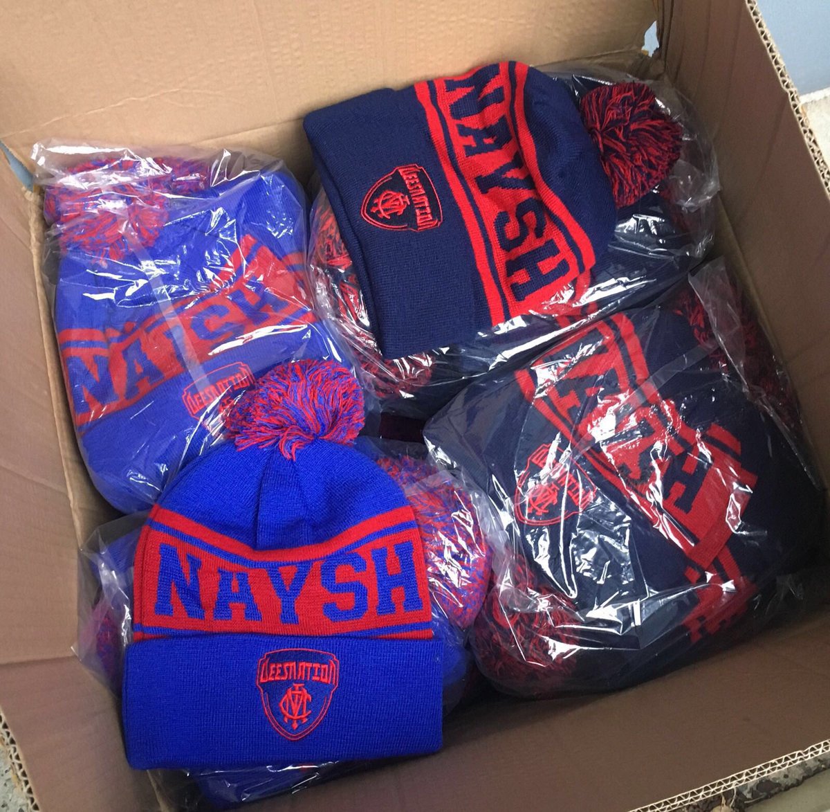 peely76's tweet photo. Tonight is HOOJ 110 blokes across London U.K, & Australia mostly Melbourne all form #DeesNation .@melbournefc members known as #NAYSH we get our beanies. Inaugural Dees group frothy session at Caulfield RSL. Cβmon #NAYSH this is passion! Big game get back on TRAC #AFLDeesFreo π https://t.co/oqtJDMOUhN